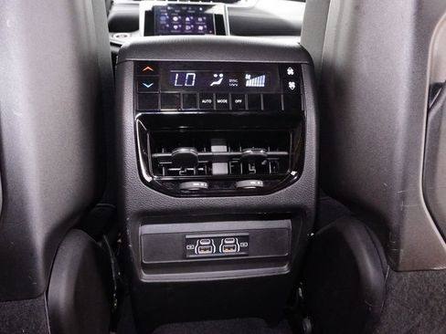 Used 2024 Jeep Grand Cherokee L Laredo w/ Trailer Tow Package AWD/4WD image 28