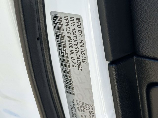 Certified 2020 Jeep Grand Cherokee Limited AWD/4WD image 12
