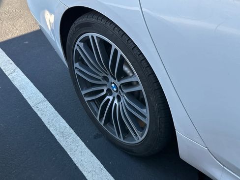 Used 2019 BMW 540i w/ M Sport Package image 14