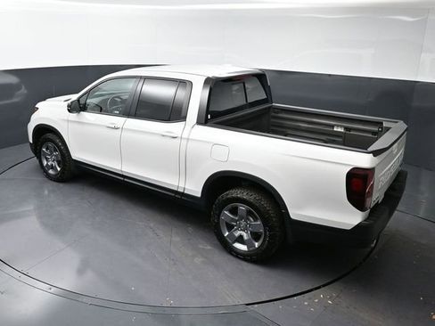 Certified 2025 Honda Ridgeline TrailSport image 31