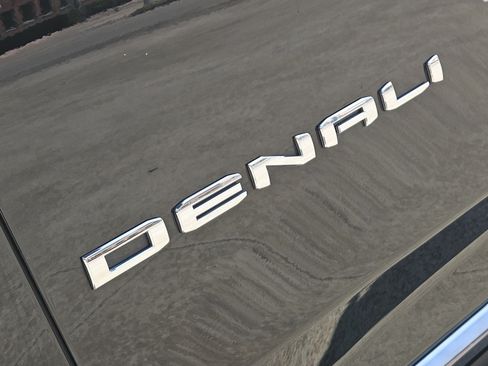 Used 2026 GMC Yukon Denali Ultimate AWD/4WD image 14