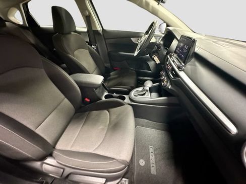 Used 2024 Kia Forte LXS w/ LXS Technology Package FWD image 26