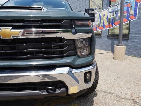 New 2026 Chevrolet Silverado 3500 LT w/ All Star Edition AWD/4WD image 3