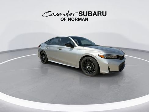 Used 2025 Honda Civic Sport image 3