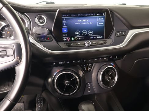 Used 2020 Chevrolet Blazer LT FWD image 5