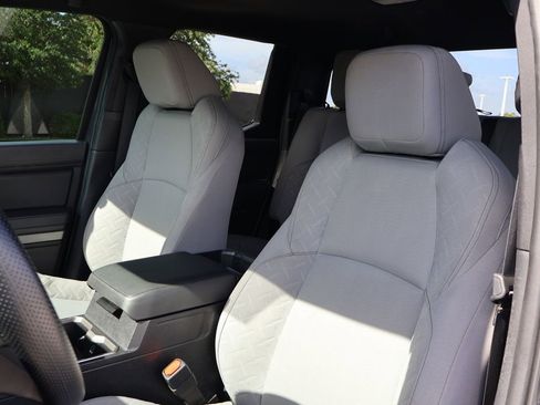 Certified 2025 Toyota Tacoma SR5 image 13