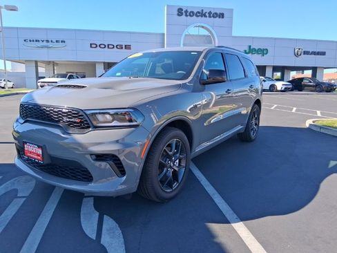 New 2026 Dodge Durango GT w/ Blacktop Package AWD/4WD image 1