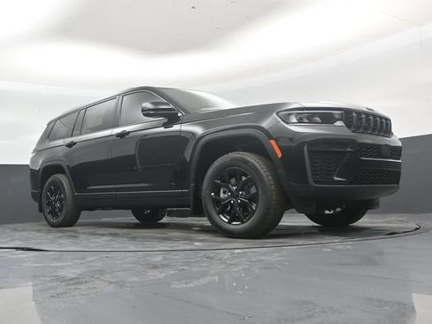 New 2026 Jeep Grand Cherokee L 4WD image 42