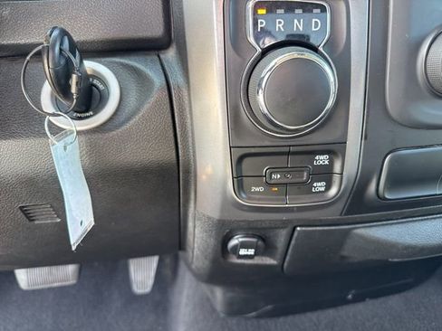 Used 2024 RAM 1500 Classic SLT image 8