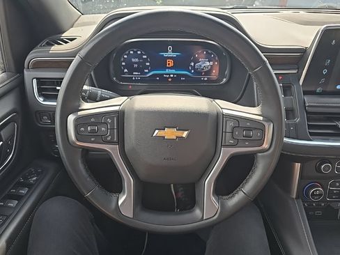 Used 2024 Chevrolet Suburban Premier AWD/4WD image 25