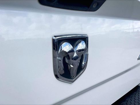 Used 2017 RAM 1500 Laramie w/ Convenience Group AWD/4WD image 27