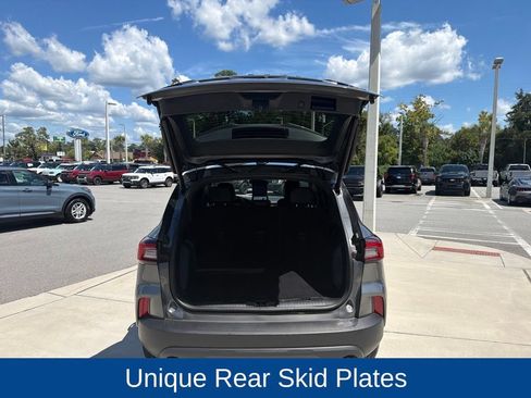 Used 2025 Ford Escape ST-Line Select AWD/4WD image 9