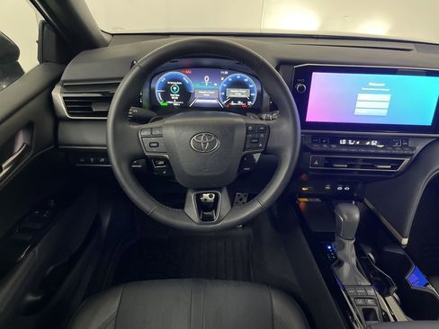 Certified 2025 Toyota Camry XSE FWD image 32