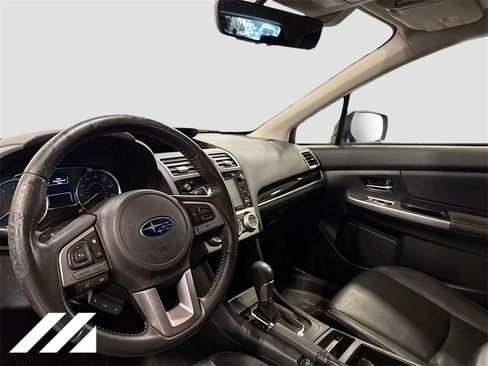 Used 2017 Subaru Crosstrek 2.0i Limited image 9