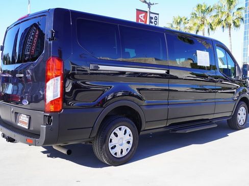 Used 2023 Ford Transit 350 XLT image 7