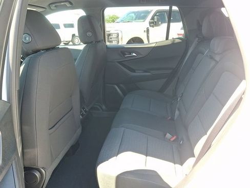 Used 2026 Chevrolet Equinox LT FWD image 8