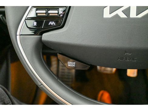 New 2025 Kia Niro Wave w/ Wave Preserve Package image 23
