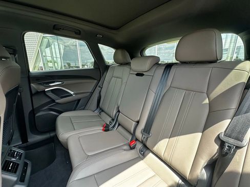 New 2026 Audi Q5 Premium image 27