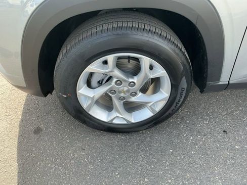 New 2026 Chevrolet Trax LS w/ LS Convenience Package image 9