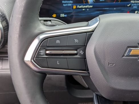 Used 2025 Chevrolet Equinox LT FWD image 18