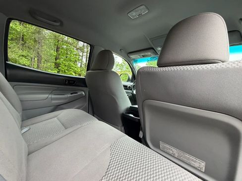 Used 2015 Toyota Tacoma PreRunner w/ SR5 Package RWD image 23