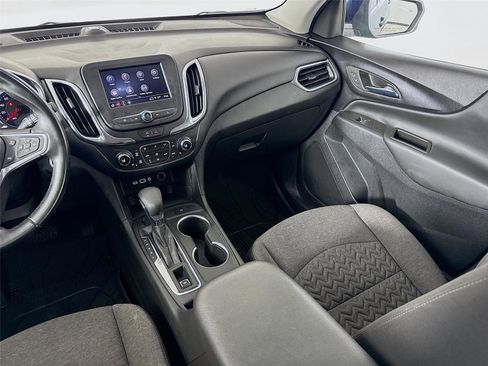 Used 2023 Chevrolet Equinox LT image 23