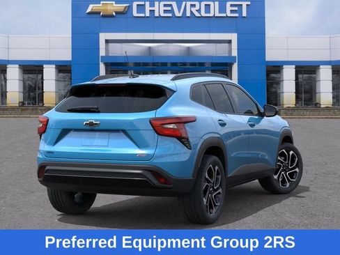 New 2026 Chevrolet Trax RS w/ Sunroof Package FWD image 5