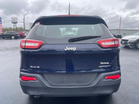 Used 2014 Jeep Cherokee Sport w/ Cold Weather Group AWD/4WD image 6