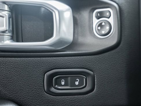 Used 2023 Jeep Wrangler Unlimited Rubicon 392 image 46