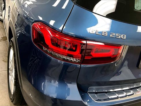 Used 2023 Mercedes-Benz GLB 250 4MATIC image 28