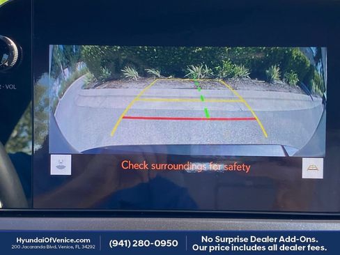 Used 2023 Lexus UX 250h FWD w/ Accessory Package (Z2) image 8