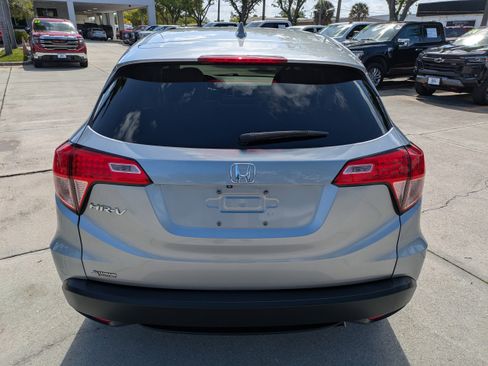 Used 2017 Honda HR-V EX image 5