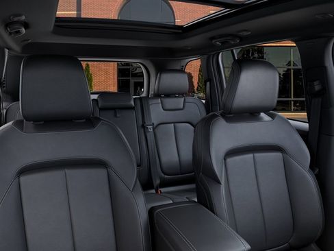 New 2026 Jeep Grand Cherokee Limited w/ Limited Altitude Package AWD/4WD image 26