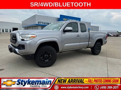 Used 2018 Toyota Tacoma SR w/ SR Convenience Package AWD/4WD image 1