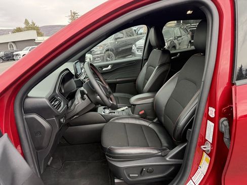 Used 2025 Ford Escape ST-Line image 5