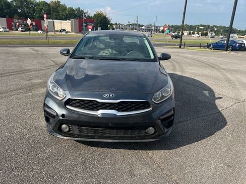 Used 2020 Kia Forte LXS FWD image 2