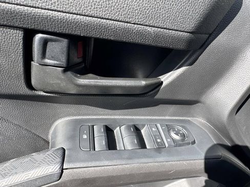 Certified 2024 Toyota Tacoma SR5 image 8