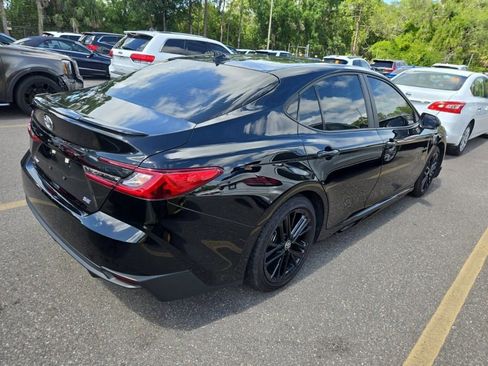 Used 2025 Toyota Camry LE FWD image 9