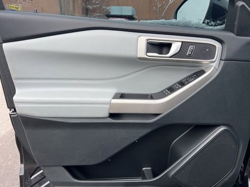 Used 2023 Ford Explorer XLT w/ Equipment Group 202A image 22