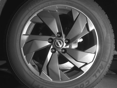 Used 2025 Nissan Rogue SV image 14