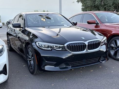 Used 2019 BMW 330i xDrive Sedan w/ Convenience Package AWD/4WD image 3
