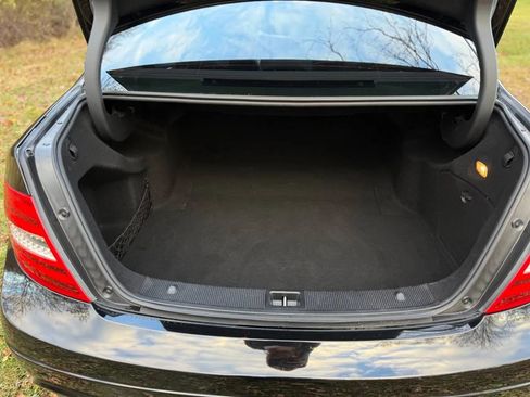 Used 2012 Mercedes-Benz C 250 Sedan w/ Comand Single Disc Pkg image 12