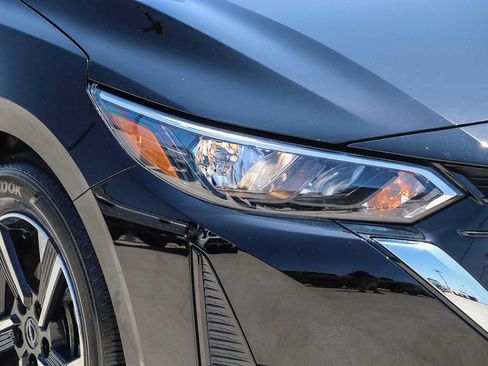 Used 2025 Nissan Sentra SV w/ All-Weather Package FWD image 4