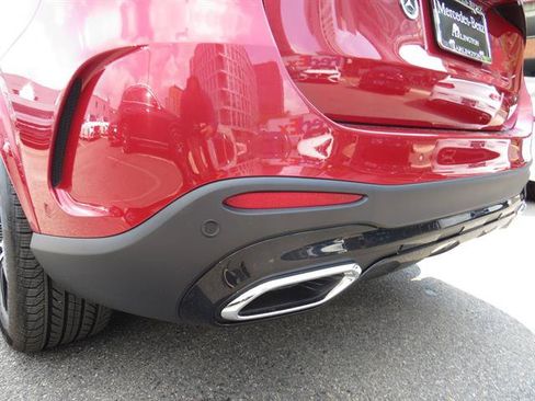 Used 2026 Mercedes-Benz GLC 350e 4MATIC image 30