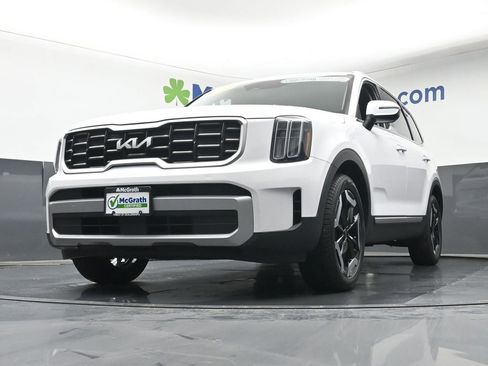 Used 2023 Kia Telluride S w/ S Sunroof Package AWD/4WD image 6
