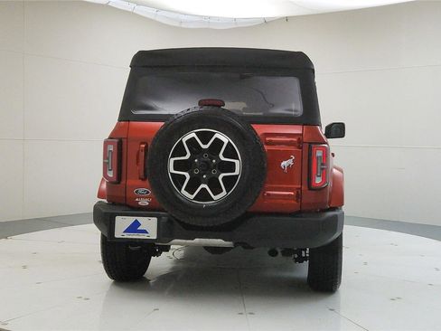 Used 2023 Ford Bronco Outer Banks AWD/4WD image 7