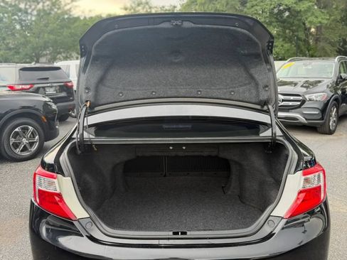 Used 2012 Toyota Camry SE FWD image 7