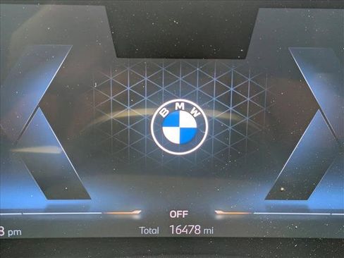 Used 2025 BMW 530i xDrive w/ M Sport Package AWD/4WD image 9