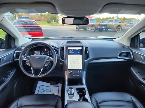 Used 2024 Ford Edge SEL image 17