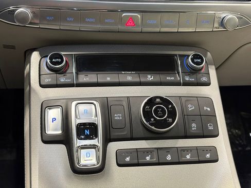 Used 2022 Hyundai Palisade Calligraphy image 11